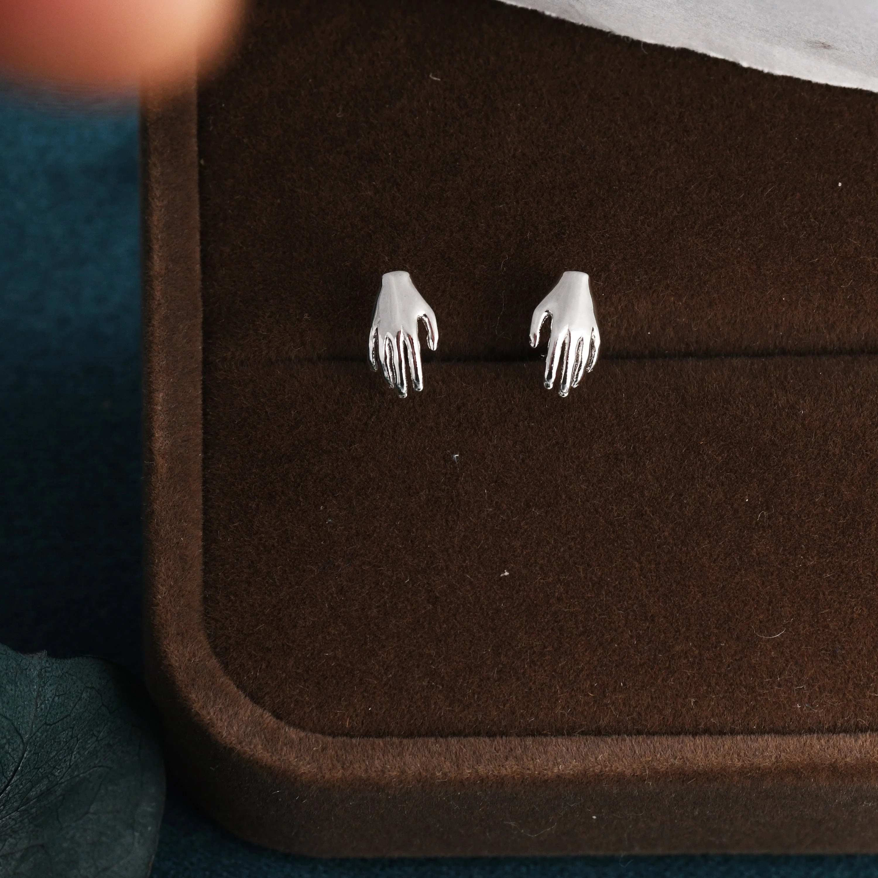 Thumb 4